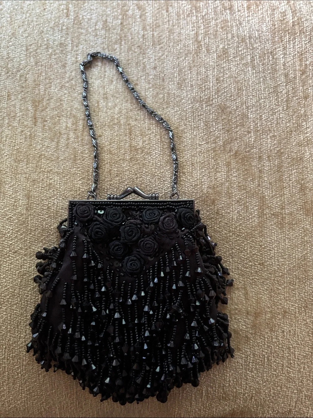 Vintage-Inspired Beaded Evening Bag in Black